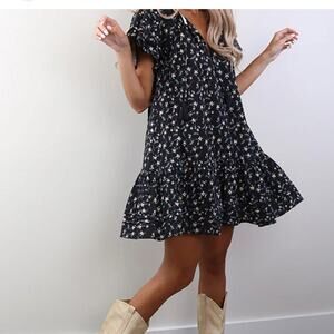 GILI Off-The-Shoulder Mini Smocked Black and White Printed Ruffle bottom S Video